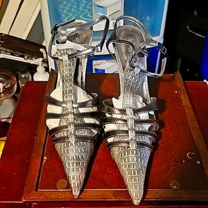 New Wild Rose' Designer Shoes, Sz 8.5, Gray Pewter, Metallic Snake, Ankle Strap